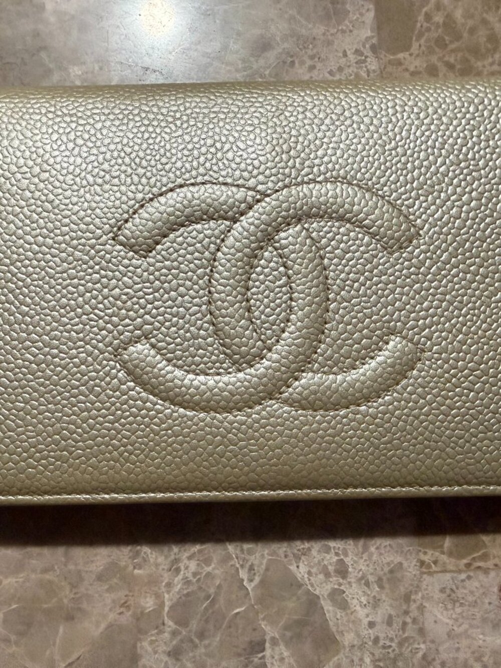 AUTHENTIC & RARE CHANEL METALLIC CC WALLET! GREAT CONDITION W/AUTHENTICITY CARD!